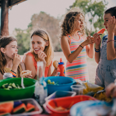 Clean-Label BBQ: How to Host a Backyard Party Where Everyone Can Eat Everything